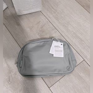 Lululemon Everywhere Belt Bag 2L